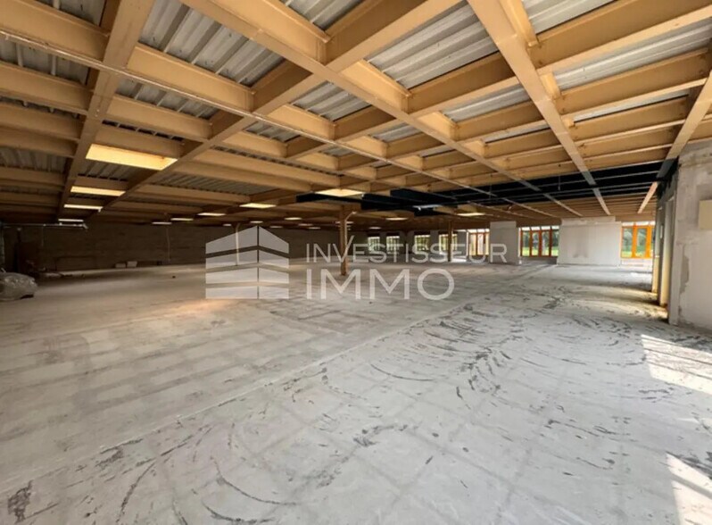 Local d’activités dans Croissy-Beaubourg à louer - Photo intérieure – Image 2 sur 5