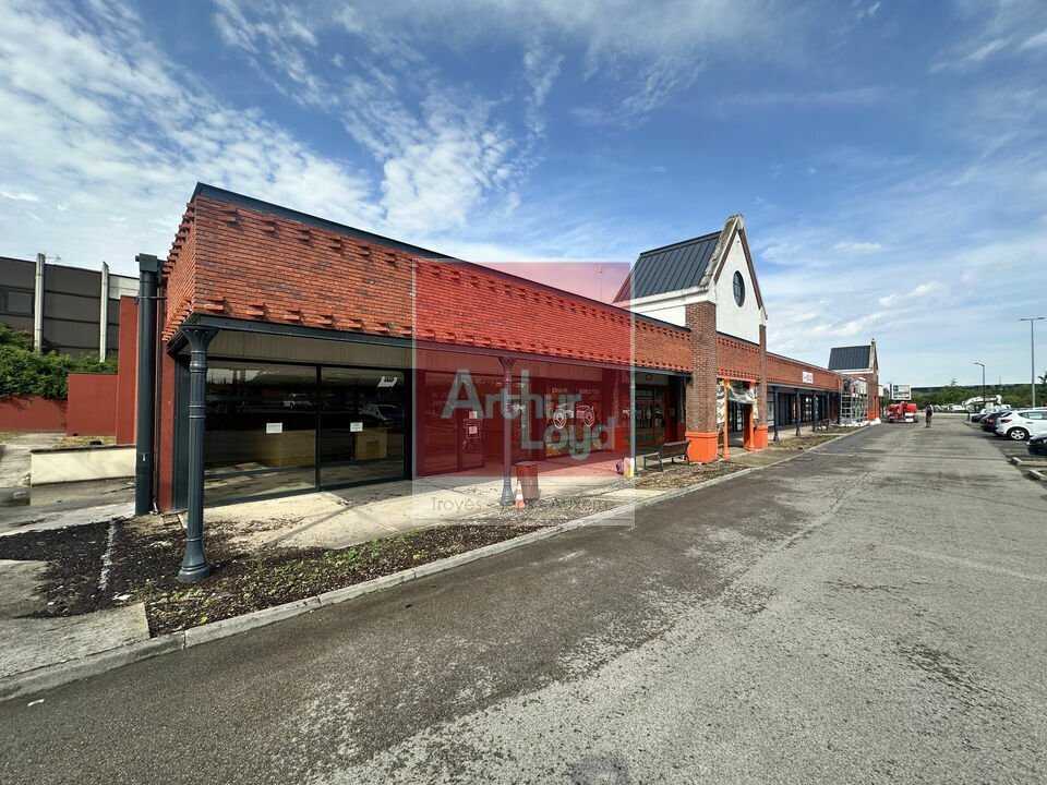 Local commercial dans Troyes à louer Photo de l’immeuble– Image 1 sur 9