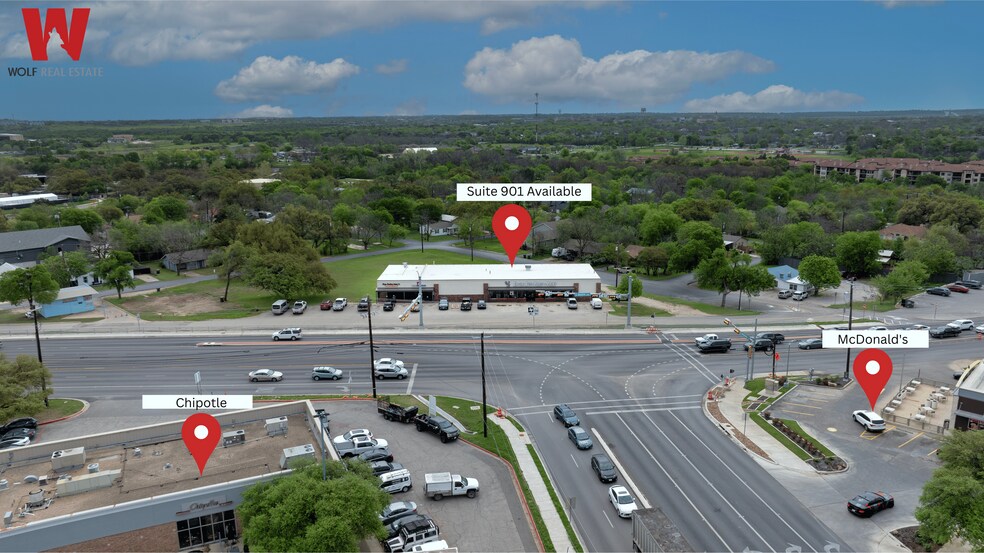 901-905 N Austin Ave, Georgetown, TX à louer - Photo de l’immeuble – Image 2 sur 12