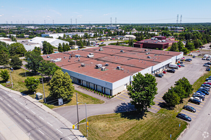 2070-2092 Walkley Rd, Ottawa, ON à louer - Photo de l’immeuble – Image 2 sur 3