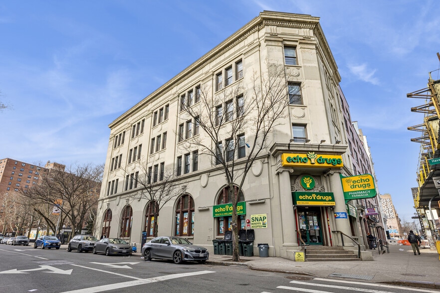 256-260 Broadway, Brooklyn, NY à louer - Photo principale – Image 1 sur 12