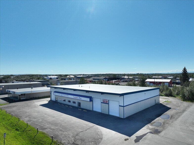 2151 Van Horn Rd, Fairbanks, AK à vendre - Photo de l’immeuble – Image 3 sur 44
