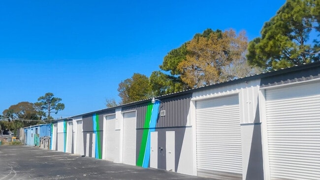 Plus de détails pour 600 Oak Pl, Port Orange, FL - Industriel/Logistique à louer