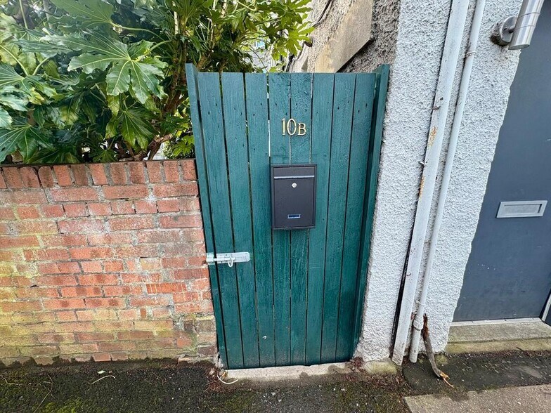 10A-10B South Trinity Rd, Edinburgh à louer - Photo de l’immeuble – Image 2 sur 2