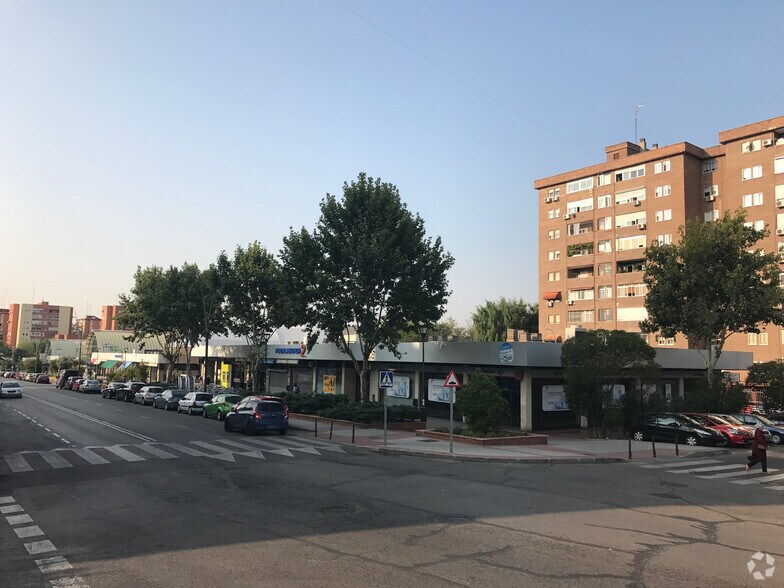 Local commercial dans Fuenlabrada, Madrid à vendre - Photo de l’immeuble – Image 3 sur 5