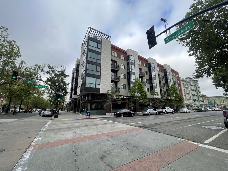 777 Broadway, Oakland, CA à louer - Photo de l’immeuble – Image 1 sur 25