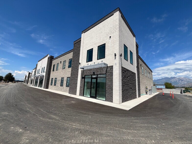 633 E Lakeview Pky, Provo, UT à louer - Photo de l’immeuble – Image 3 sur 14