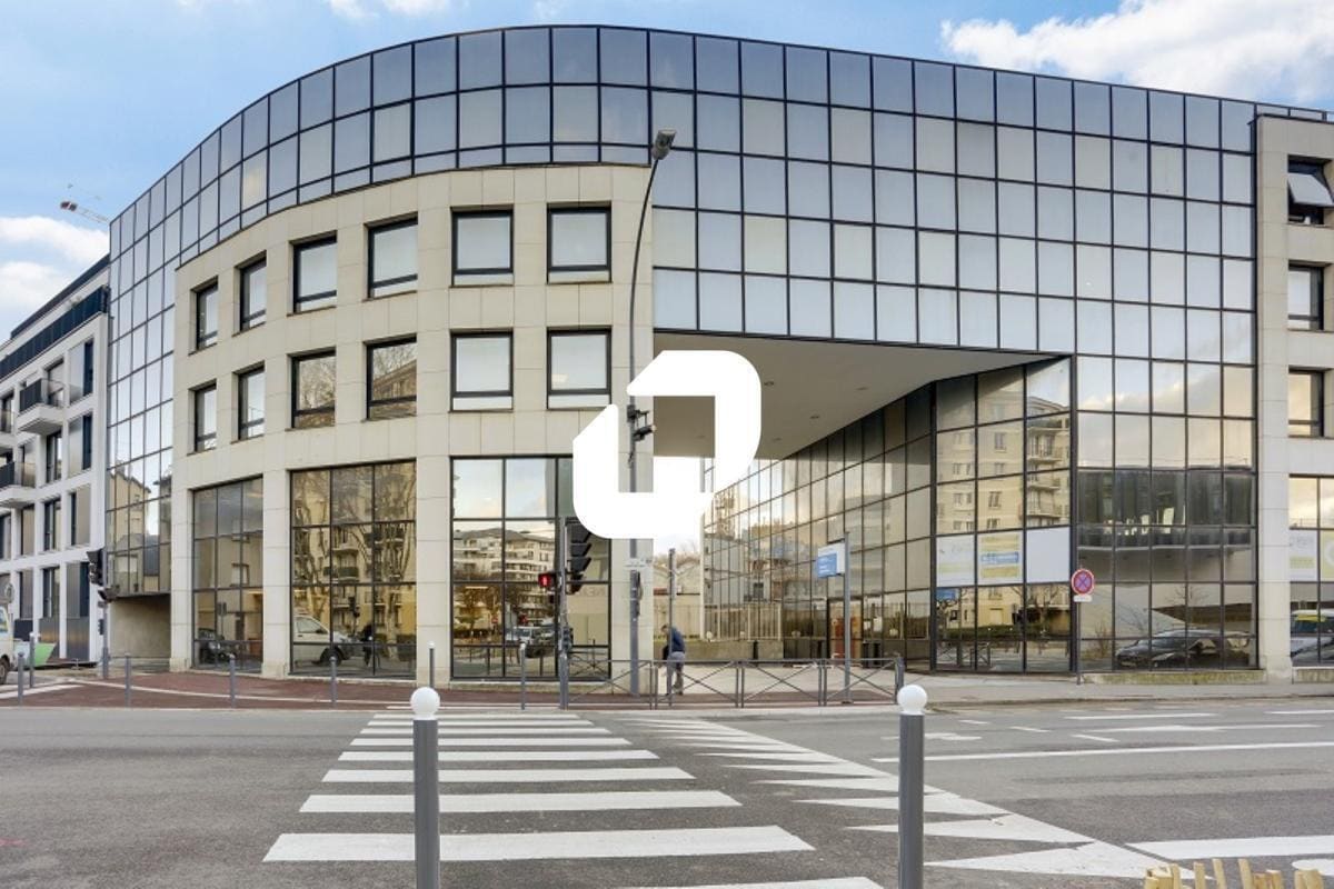 87-89 Rue Du Gouverneur Général Félix Eboue, Issy-les-Moulineaux à louer Photo de l’immeuble– Image 1 sur 9