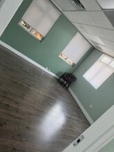 1806 N Flamingo Rd, Pembroke Pines, FL à louer Photo de l’immeuble– Image 2 sur 4
