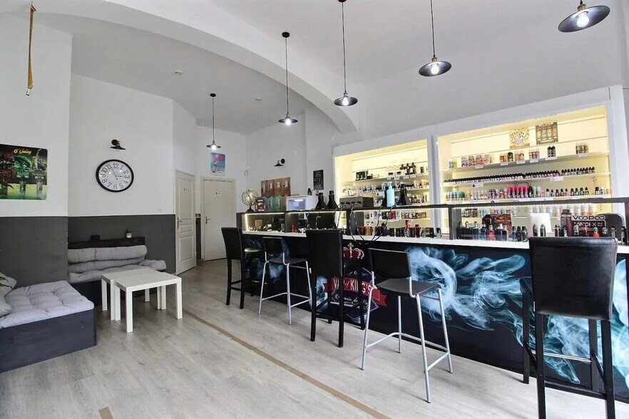 Local commercial dans Blies-Guersviller à louer - Photo intérieure – Image 2 sur 4