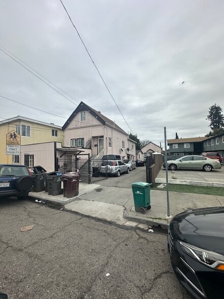 1430 47th Ave, Oakland, CA à vendre - Photo de l’immeuble – Image 3 sur 6