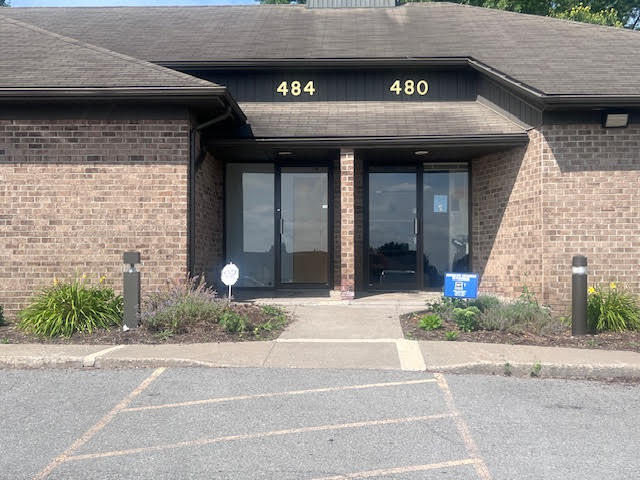 480-484 White Spruce Blvd., Rochester, NY à vendre - Photo principale – Image 1 sur 7