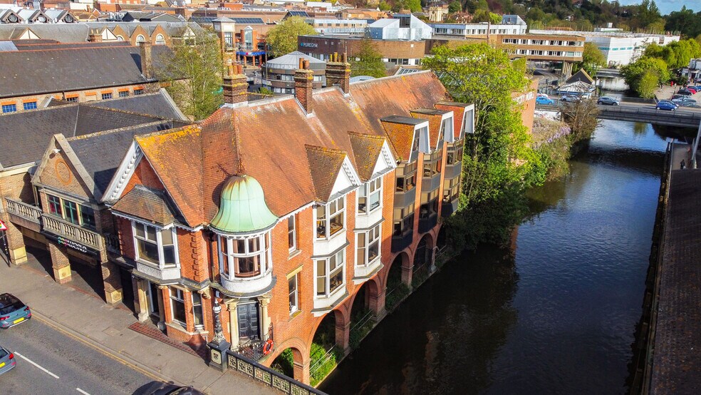 Bridge St, Guildford à vendre - Photo de l’immeuble – Image 3 sur 17