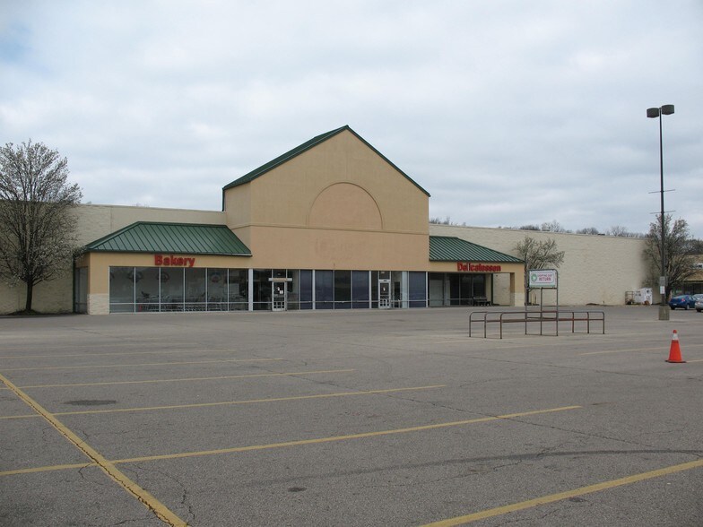 601-637 Central Ctr, Chillicothe, OH à louer - Photo de l’immeuble – Image 2 sur 7