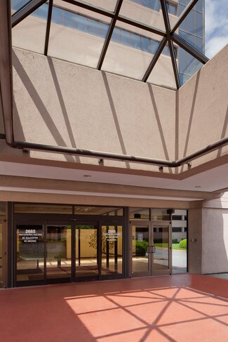 Plus de détails pour 2665 N Decatur Rd, Decatur, GA - Bureau/Médical à louer