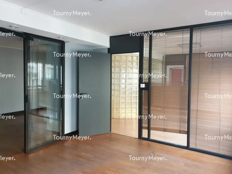 Bureau dans Nantes à louer - Photo de l’immeuble – Image 2 sur 3