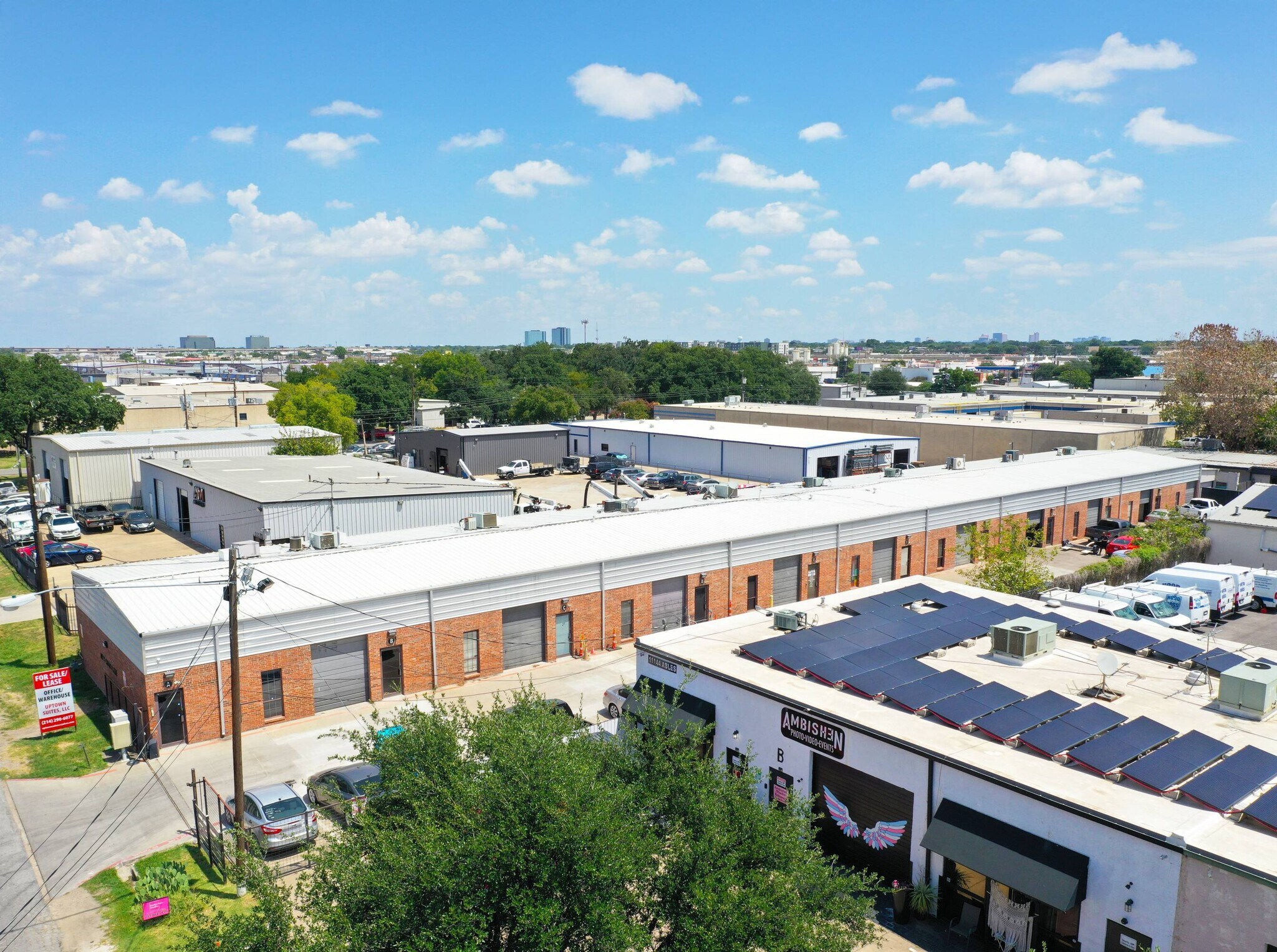 11166 Ables Ln, Dallas, TX à louer Photo principale– Image 1 sur 23