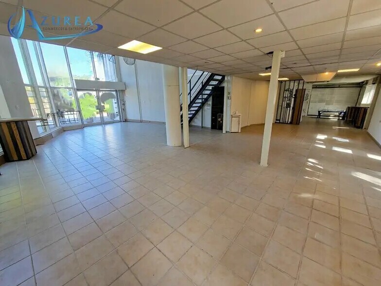 Local commercial dans Antibes à louer - Photo intérieure – Image 3 sur 9