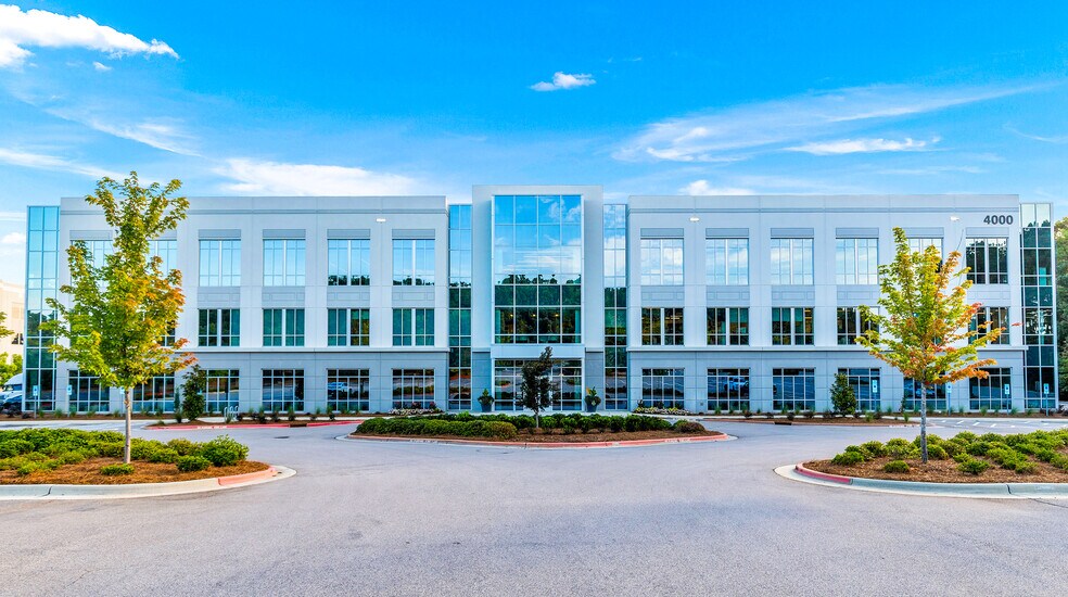 4000 Paramount Pky, Morrisville, NC à louer - Photo de l’immeuble – Image 1 sur 16