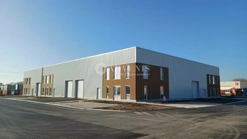 Industriel/Logistique dans Calais à vendre - Photo de l’immeuble – Image 2 sur 2