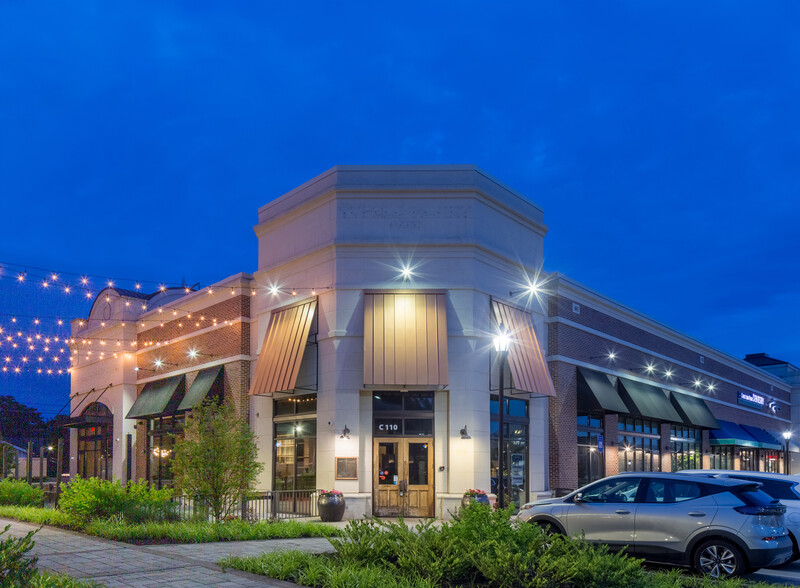 4600 Roswell Rd, Atlanta, GA à louer - Photo de l’immeuble – Image 3 sur 17