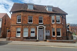 Plus de détails pour 15 Winchester Rd, Basingstoke - Bureau à louer