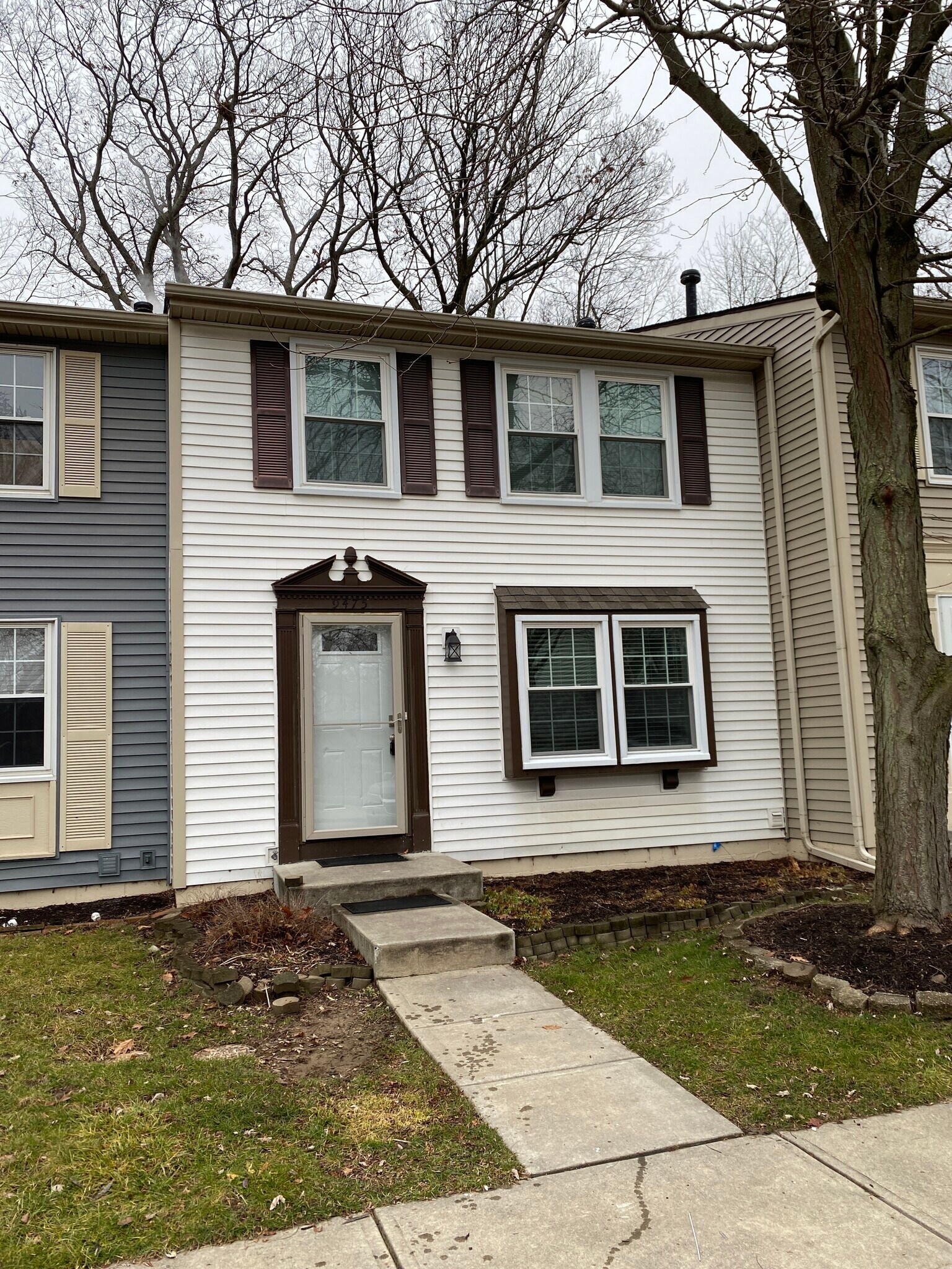 9475 Timber View Dr, Indianapolis, IN à vendre Photo principale– Image 1 sur 2
