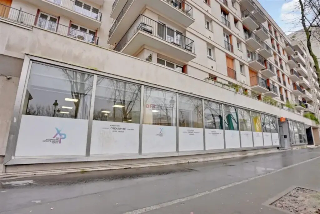 Local commercial dans Paris à louer Photo de l’immeuble– Image 1 sur 10