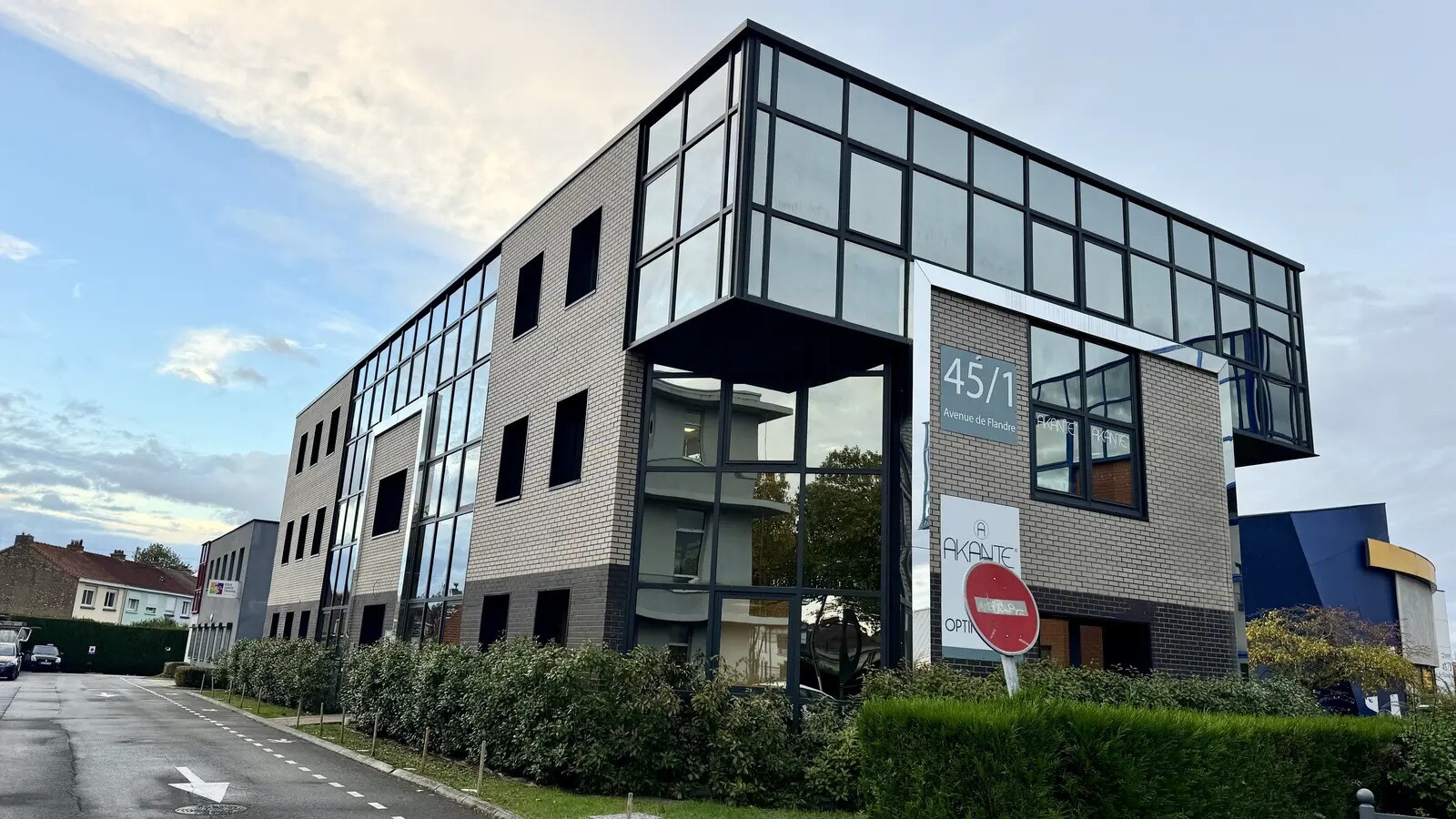 45 1 Avenue De Flandre, Wasquehal à vendre Photo de l’immeuble– Image 1 sur 16