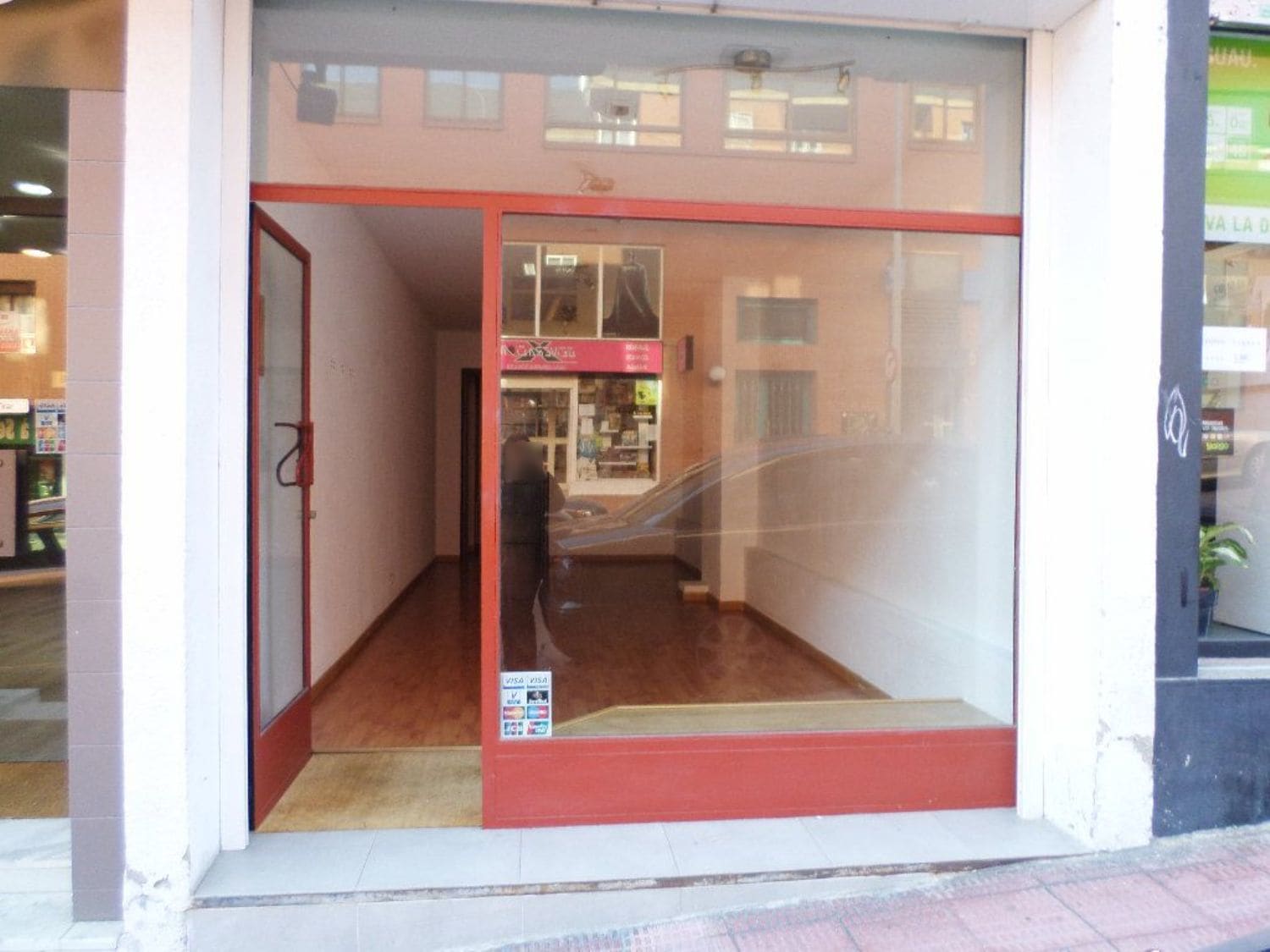 Local commercial dans Las Rozas de Madrid, Madrid à louer Photo de l’immeuble– Image 1 sur 5