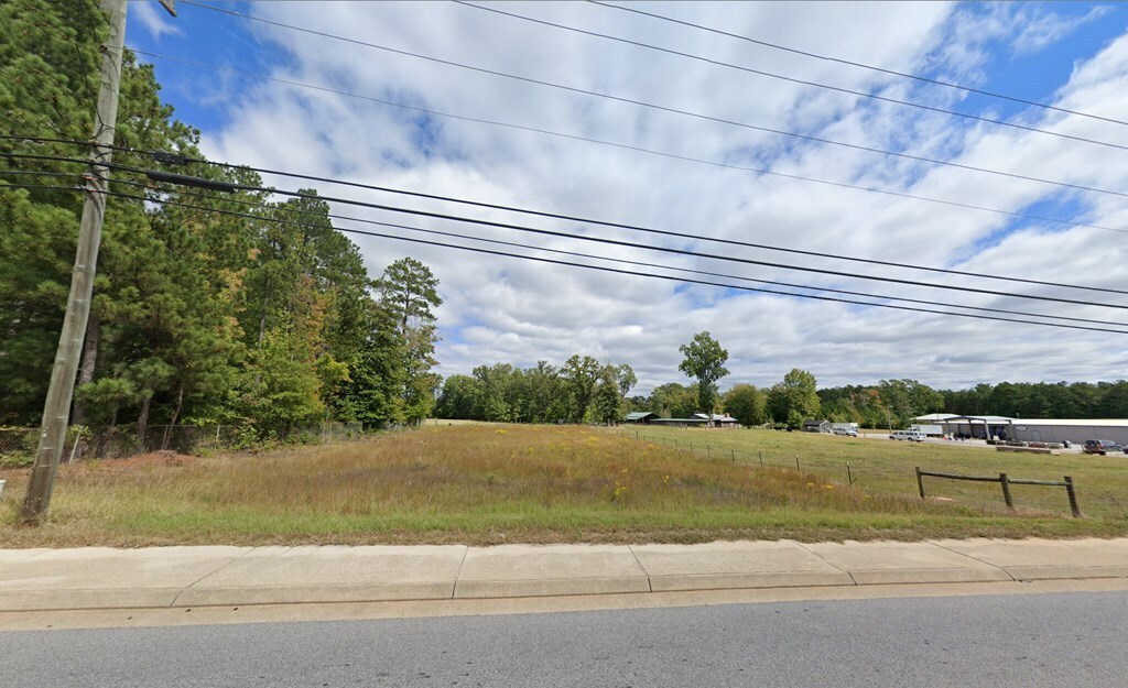 1438 Montague Ave Ext, Greenwood, SC à vendre Photo de l’immeuble– Image 1 sur 5