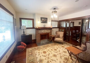 1396 Charnelton St, Eugene, OR à vendre Photo intérieure– Image 1 sur 11