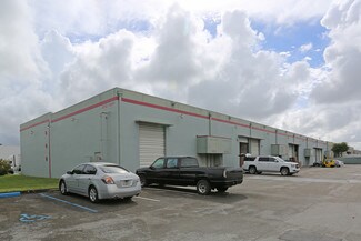 Plus de détails pour 8252-8278 NW 70th St, Miami, FL - Industriel/Logistique à louer