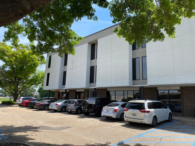 3007 Knight St, Shreveport, LA à louer - Photo de l’immeuble – Image 3 sur 12