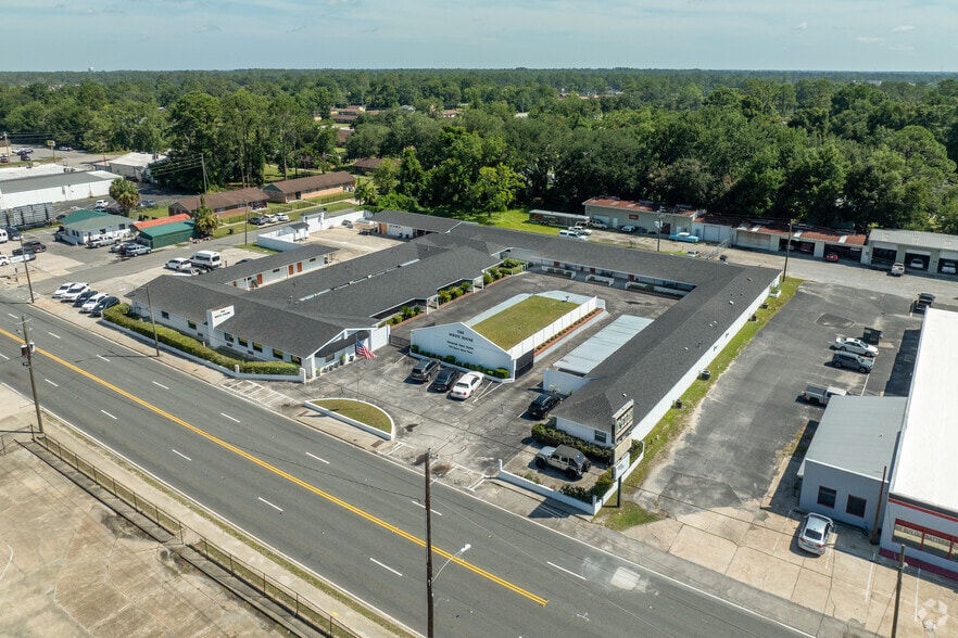 452 Ossie Davis Pky, Waycross, GA à vendre - Aérien – Image 1 sur 20