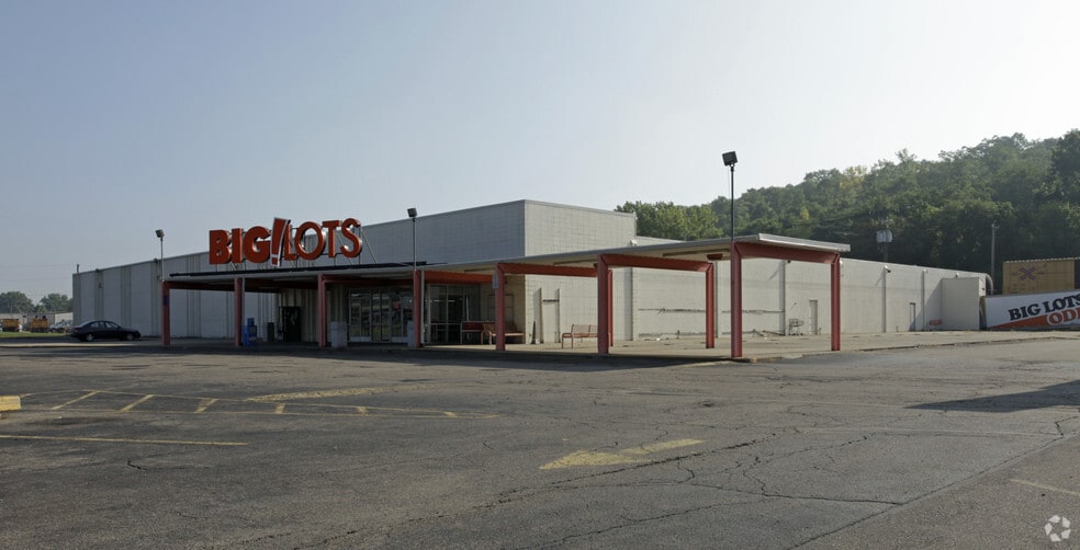 2250-2600 Dixie Hwy, Hamilton, OH à louer - Photo de l’immeuble – Image 2 sur 10