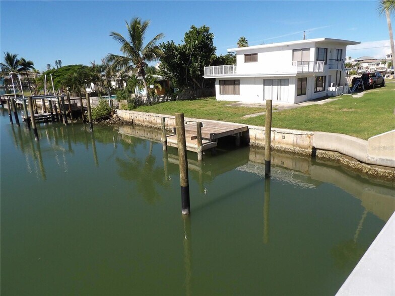 497 Normandy Rd, Madeira Beach, FL à vendre - Photo principale – Image 1 sur 3