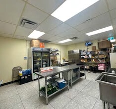 620 17th Ave SW, Calgary, AB à louer Photo intérieure– Image 1 sur 3
