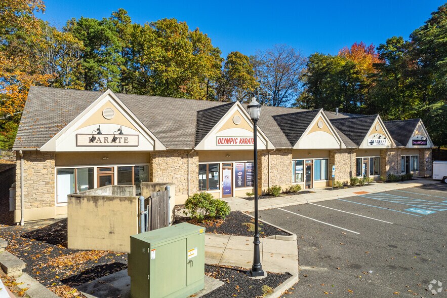 1201 Haddonfield Berlin Rd, Voorhees, NJ à louer - Photo de l’immeuble – Image 2 sur 4