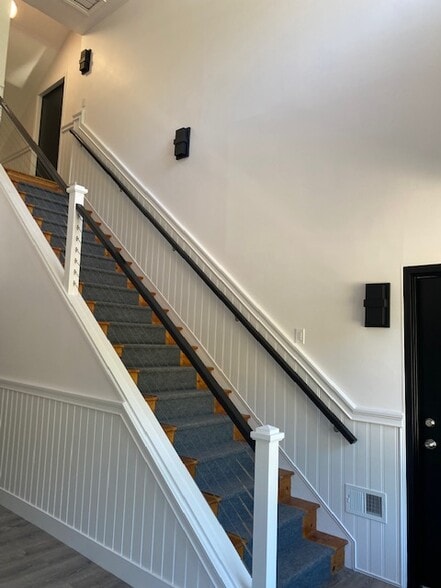 24 Bellemeade Ave, Smithtown, NY à louer - Photo intérieure – Image 2 sur 15