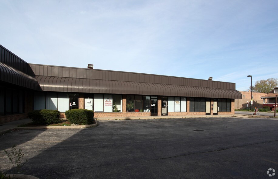 7355 S Archer Ave, Summit, IL à louer - Photo de l’immeuble – Image 2 sur 4