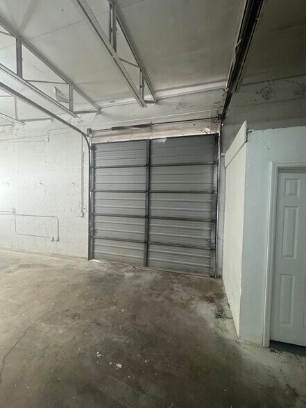 14020 NW 19th Ave, Miami, FL à louer - Photo de l’immeuble – Image 3 sur 11