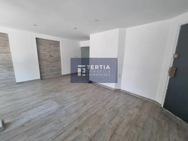 Bureau dans Montpellier à louer - Photo de l’immeuble – Image 3 sur 8