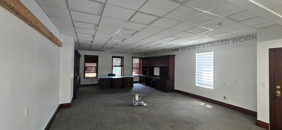 571-579 Mcdonald Ave, Brooklyn, NY à louer - Photo de l’immeuble – Image 3 sur 14
