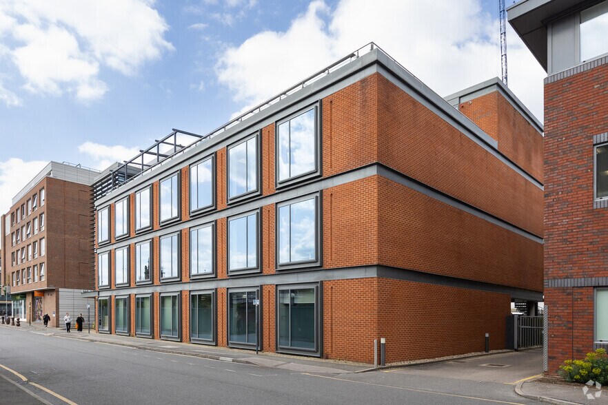1 Bell St, Maidenhead à louer - Photo de l’immeuble – Image 3 sur 5