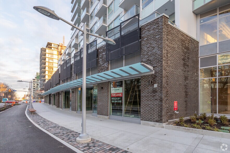 5508 Hollybridge Way, Richmond, BC à louer - Photo de l’immeuble – Image 3 sur 39