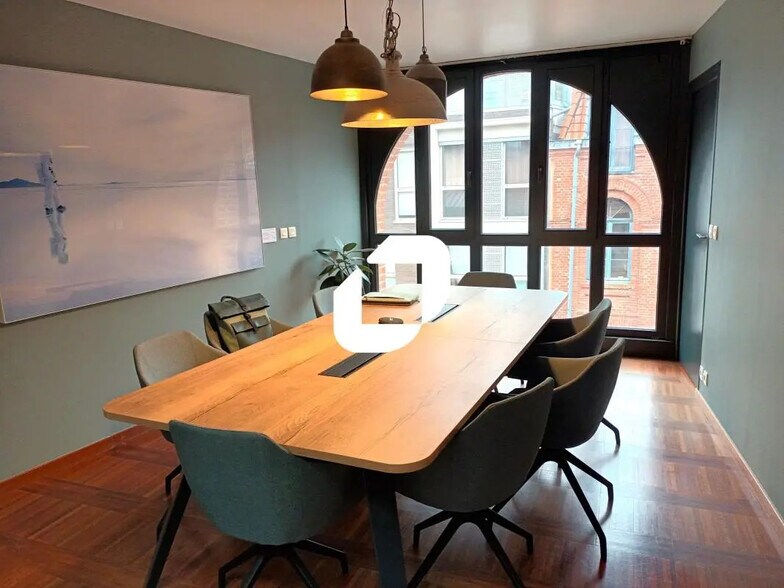 Bureau dans Lille à louer - Photo de l’immeuble – Image 1 sur 7