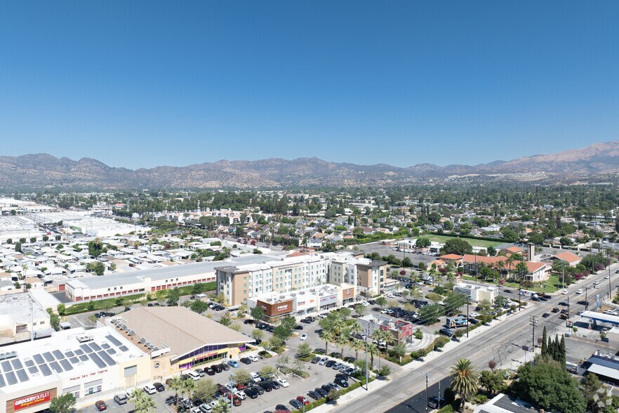 9843-9853 Mason Ave, Chatsworth, CA à vendre - Aérien – Image 3 sur 4