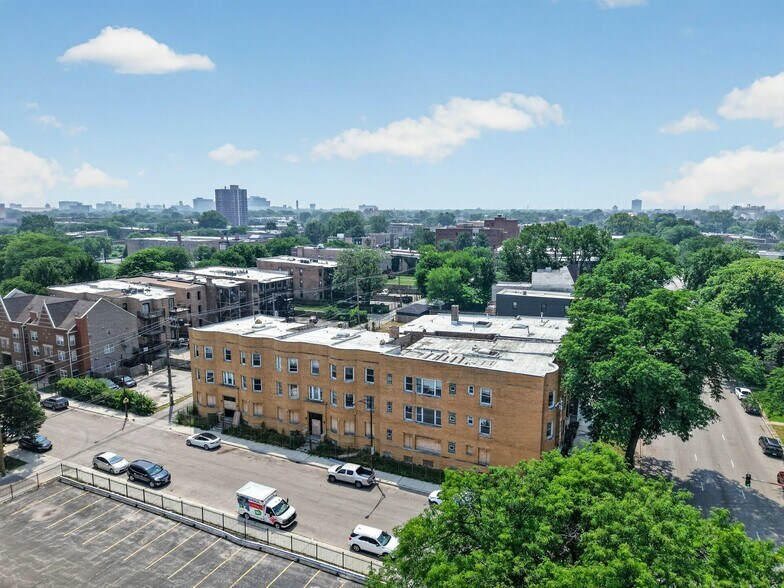 4901 S Michigan Ave, Chicago, IL à vendre - Photo de l’immeuble – Image 2 sur 8