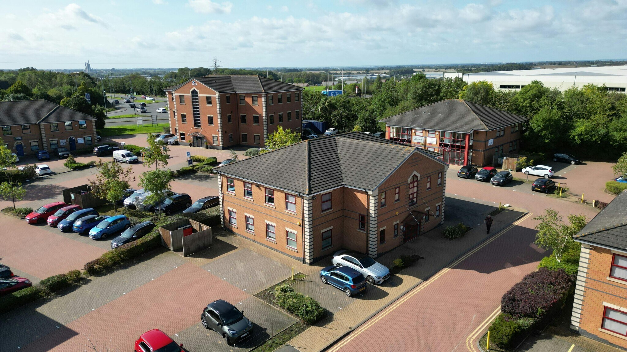 Castle Mound Way, Rugby à louer Photo de l’immeuble– Image 1 sur 21
